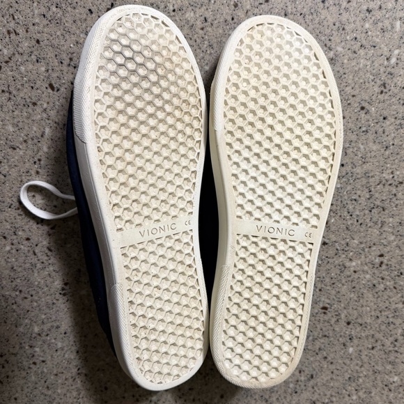 Vionic Sunny Brinley Water Resistant Suede Navy Sneakers Size 8.5 Wide - Picture 8 of 9